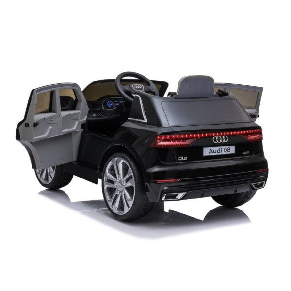 Audi Q8 Black